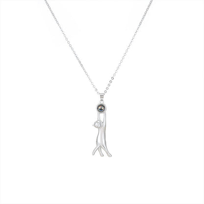 Simple and versatile kitten nano projection pendant